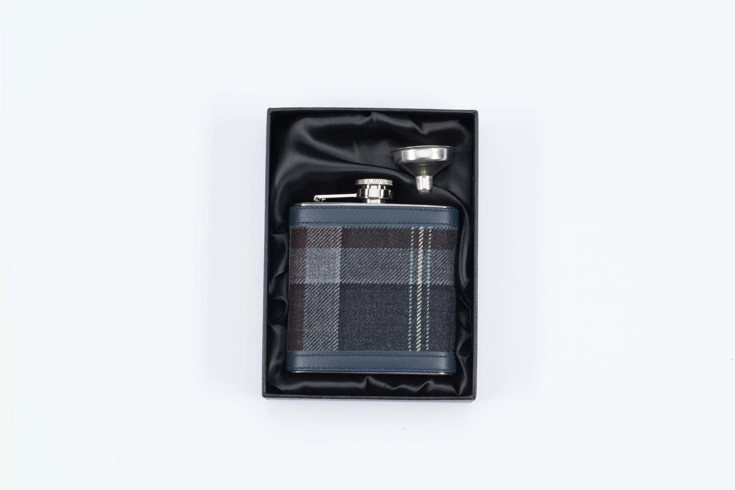 Mist Tartan Hip Flask 7 Mist Tartan Hip Flask - Image 5