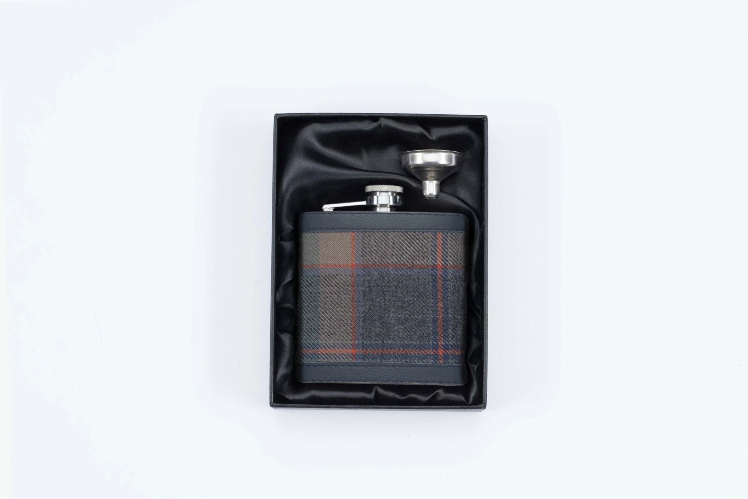 Mist Tartan Hip Flask 15 Mist Tartan Hip Flask - Image 13